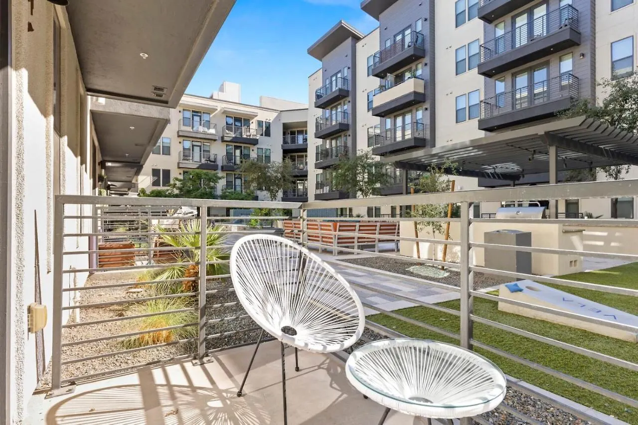 Apartment Modern Cozysuites On Town Lake Waterfront 02 Tempe