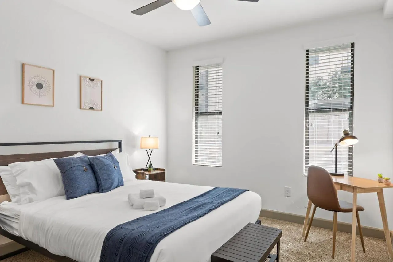 Modern Cozysuites On Town Lake Waterfront 02 Tempe United States